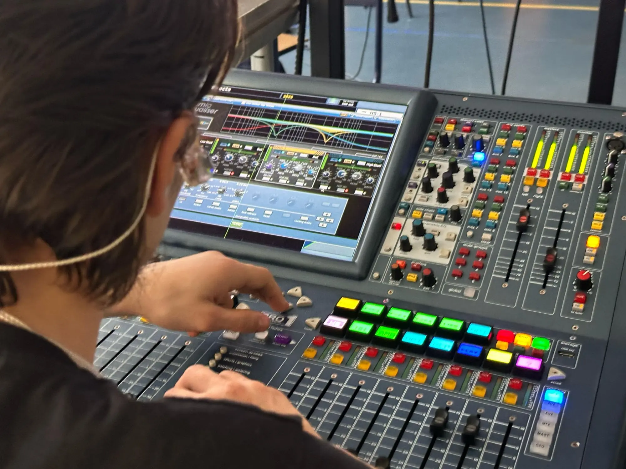 img-20250307-wa00238082032723215504638